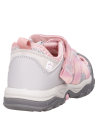 Calzado ligero gris para niña, diseño casual, perfecto para días activos en la ciudad.