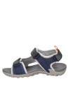 Calzado outdoor azul para niño, sandalia con forro textil suave, ideal para mantener comodidad en actividades recreativas.
