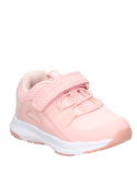 Zapatilla urbana rosada para niña, estilo casual, ideal para paseos y juegos.