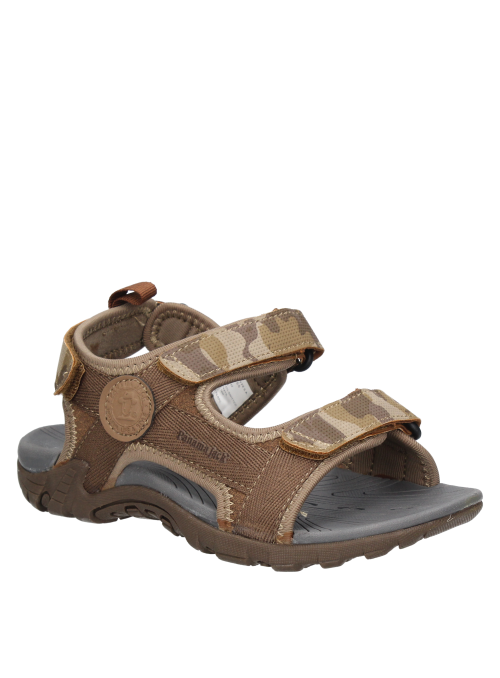 Sandalia para niño en color café, estilo casual, perfecta para días soleados y actividades al aire libre.