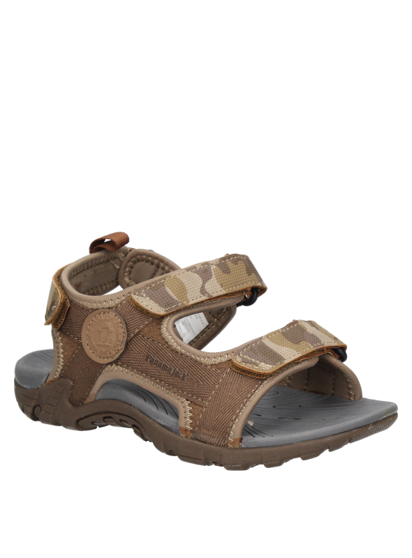Sandalia para niño en color café, estilo casual, perfecta para días soleados y actividades al aire libre.