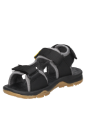 Sandalia outdoor negra para niño, estilo casual, ideal para actividades al aire libre.