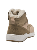 Calzado casual beige para niña, combina con jeans o calzas y parka.