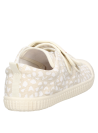 Calzado urbano beige para niña, con suela de goma flexible, ideal para caminar con comodidad.
