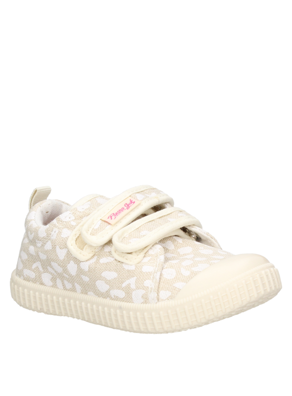 Calzado casual beige para niña, con suela sintética, ideal para combinar con jeans.