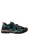 Calzado urbano azul para niño, diseño de punta redonda, ideal para combinar con jeans o shorts.