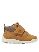 Botín sintético camel para niño, estilo casual, perfecto para el patio y el día a día.