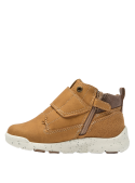 Botín plano camel para niño, estilo casual, suela de goma con buen agarre para mayor seguridad.