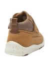 Calzado cómodo camel para niño, caña al tobillo, ideal para combinar con jeans y chaquetas.