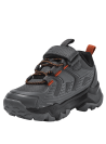 Zapatilla urbana gris para niño, estilo casual, ideal para actividades al aire libre.