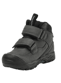 Botín infantil gris casual para niño, ideal para actividades al aire libre.