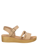 Sandalia casual beige para niña, estilo urbano, ideal para jugar y explorar la ciudad.