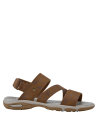Sandalia infantil taupe para niña, estilo casual, ideal para actividades urbanas.
