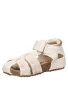 Calzado urbano beige para niña, con suela plana, perfecto para explorar la plaza.