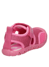 Sandalia sintética rosada para niña, taco plano, ideal para movimientos naturales.