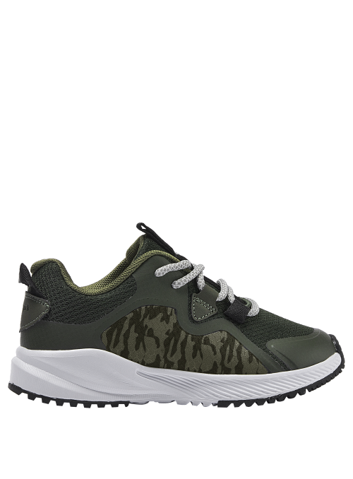 Zapatilla verde para niño, diseño ligero y cómodo, perfecto para jugar en la plaza.