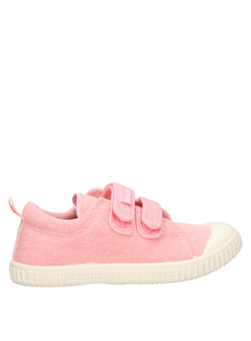 Calzado versátil rosado para niña, diseño casual, recomendado para paseos y actividades al aire libre.