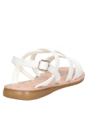 Sandalia infantil blanca para niña, estilo casual, ideal para paseos familiares y días activos.