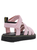 Calzado plano rosado para niña, ideal para combinar con shorts y vestidos en verano.