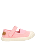 Calzado casual para niña en color rosado, cómodo para el día a día.