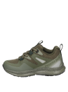 Calzado ligero y flexible en verde, para niño, perfecto para jugar y explorar.