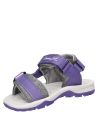 Sandalias gris para niña estilo casual, perfectas para actividades al aire libre.
