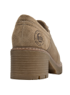 Calzado casual taupe para mujer, diseño atemporal, perfecto para el día a día.