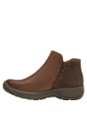 Botines de cuero en color café, taco plano de 4.5 cm, estilo casual femenino.