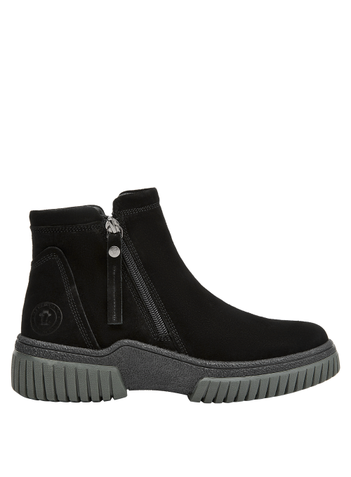 Botín casual negro de cuero, con cierre lateral, perfecto para jeans y chaquetas.
