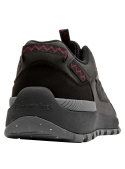 Calzado urbano negro para hombre, diseño elegante, perfecto para aventuras al aire libre.