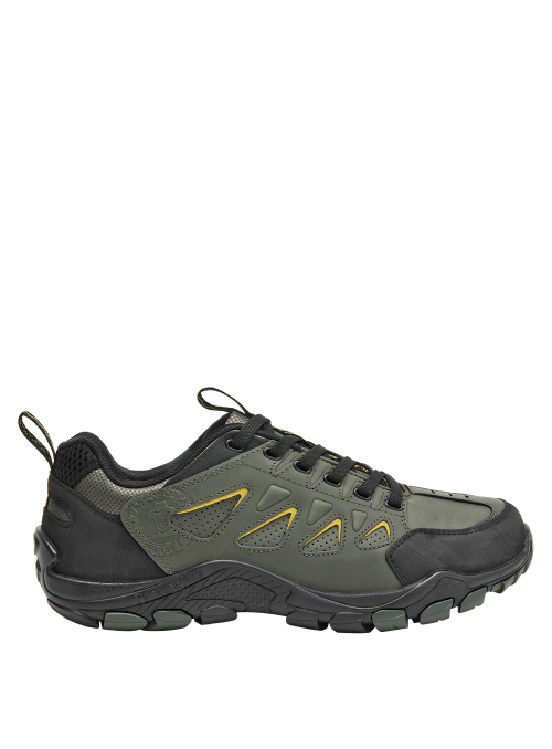 Zapatilla outdoor verde para hombre, fabricada en material sintético, perfecta para el día a día.