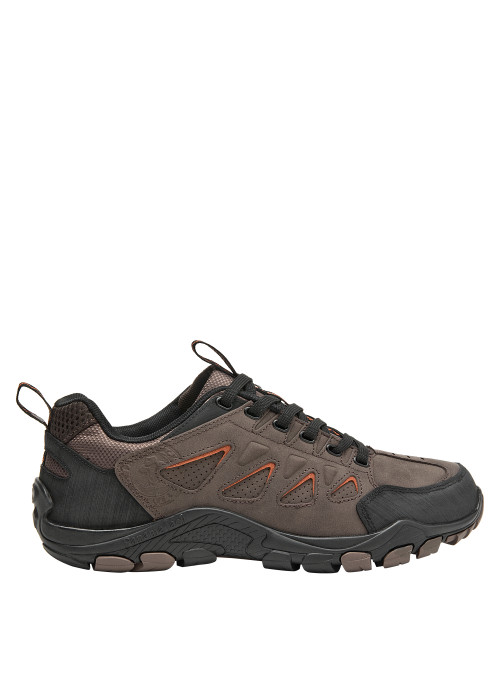 Zapatillas para hombre en taupe con detalles en naranja, perfectas para aventuras y comodidad diaria.