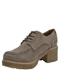 Zapato casual taupe para mujer, de cuero, ideal para actividades al aire libre.