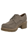 Zapato casual taupe para mujer, de cuero, ideal para actividades al aire libre.