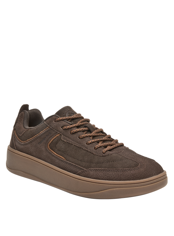 Zapatillas urbanas para hombre en color moro, perfectas para aventuras al aire libre.