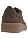 Zapatillas de cuero moro para hombre, ideales para el día a día.