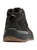 Calzado negro para hombre, estilo outdoor, recomendado para días de exploración.