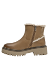 Calzado taupe de mujer, estilo casual, perfecto para combinar con jeans o vestidos.