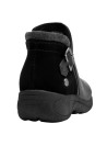 Botín de cuero negro para mujer, estilo casual, recomendado para uso diario y aventuras.