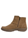 Botín mujer en color camel, material cuero, ideal para un look casual en salidas informales.