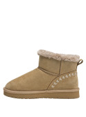 Pantufla camel mujer estilo casual, diseño versátil, perfecta para usar en casa.