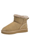 Pantufla mujer camel casual para descanso, material sintético, ideal para días fríos.
