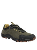 Zapatillas outdoor verdes, cómodas y resistentes, recomendadas para explorar y disfrutar de la naturaleza.