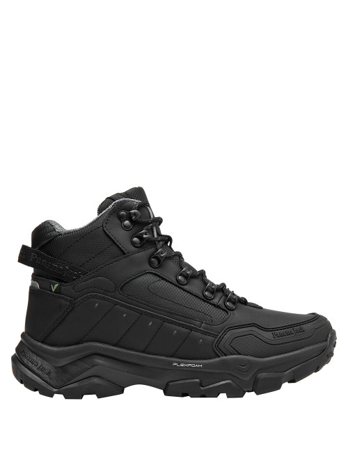 Calzado sintético negro para hombre, estilo práctico, recomendado para actividades en exteriores y casuales.
