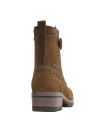 Calzado robusto camel para mujer, diseño sofisticado, recomendado para aventuras al aire libre.