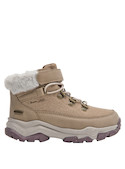 Botín de estilo outdoor beige, taco plano de 2.5 cm para estabilidad.