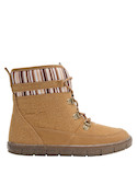 Botas para niña en camel, diseño funcional con taco plano, adecuadas para exploraciones diarias.