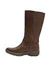 Bota de cuero en color moro, tacón plano de 4.5 cm, perfecta para un look aventurero.