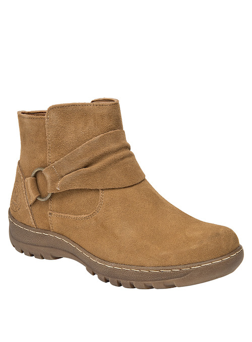 Botín casual de cuero camel, diseñado para explorar la ciudad sin sacrificar estilo ni comodidad.