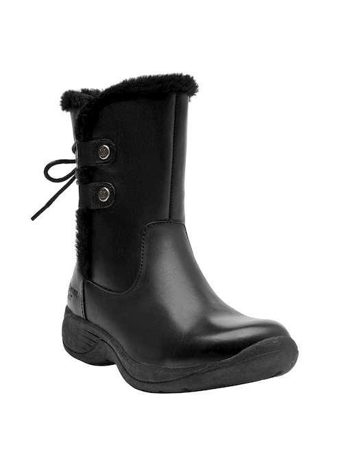 Botas casuales de cuero negro, adecuadas para combinar con jeans o abrigos largos.